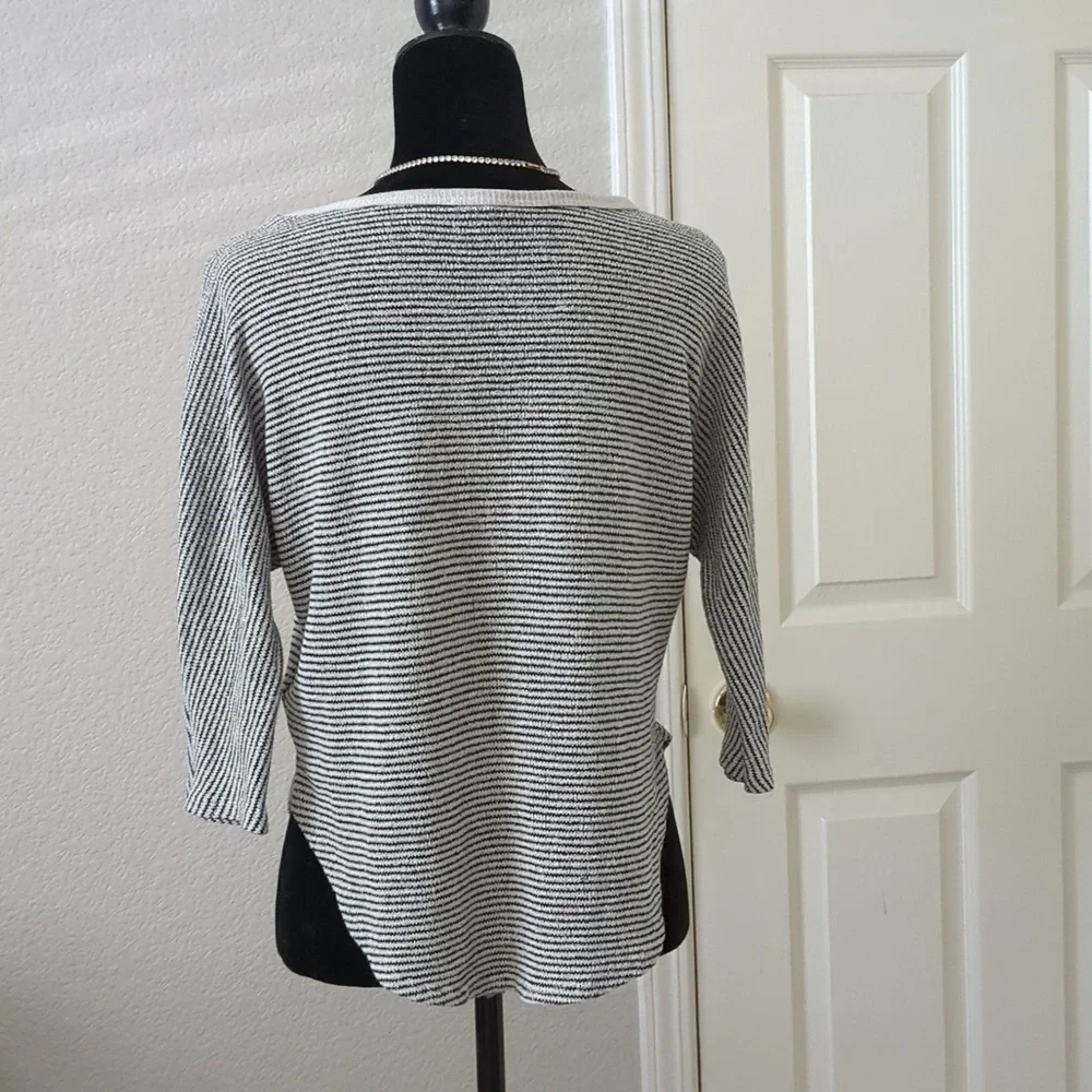 Silence and Noise Striped Knit Pullover Size XS (fits like a medium) - Picture 5 of 7